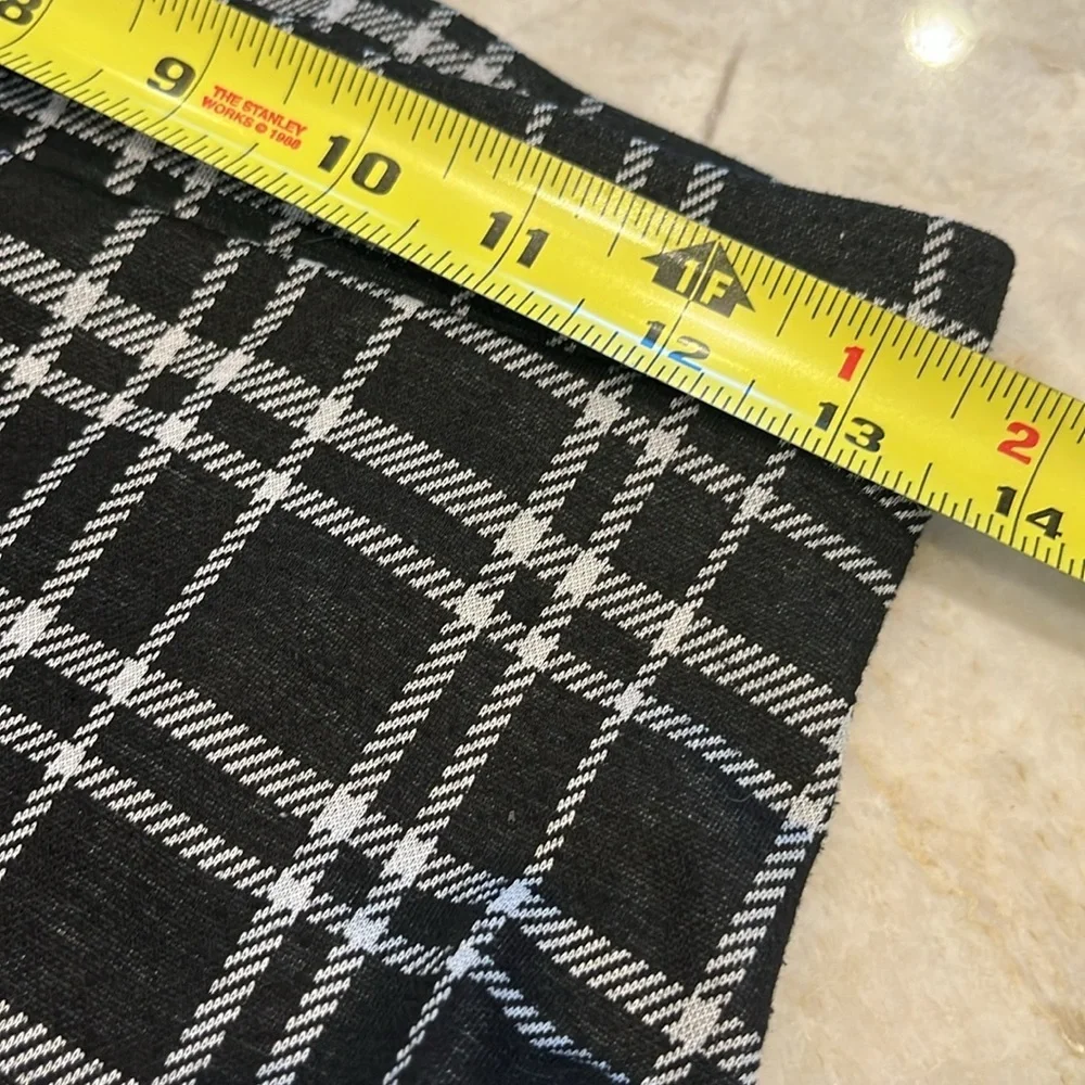 HESPERUS | Schoolgirl Pleated Tartan Mini‎ Skirt | Black & White Plaid | Small